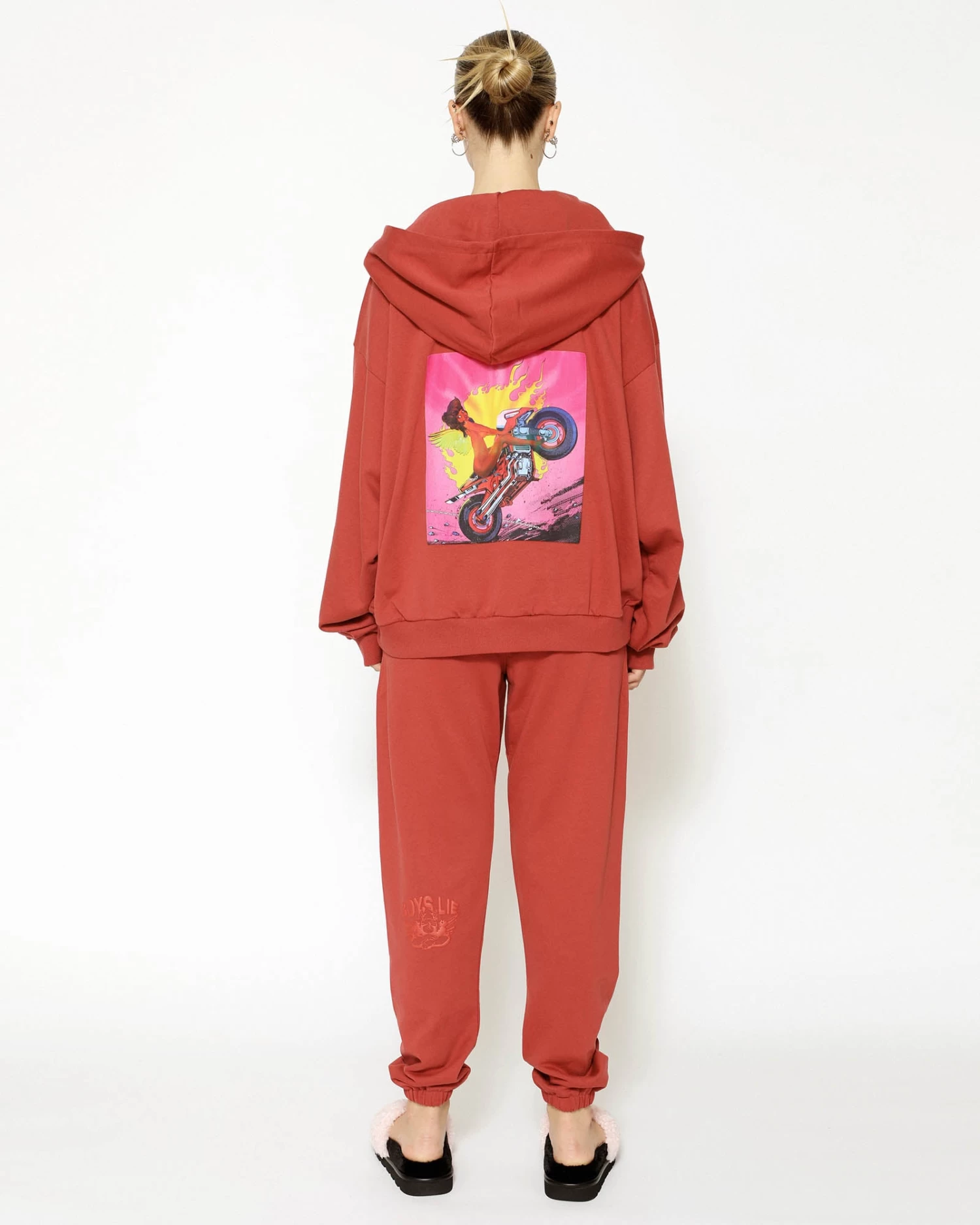 BOYS LIE X Break The Cycle Sweatpants - Image 6