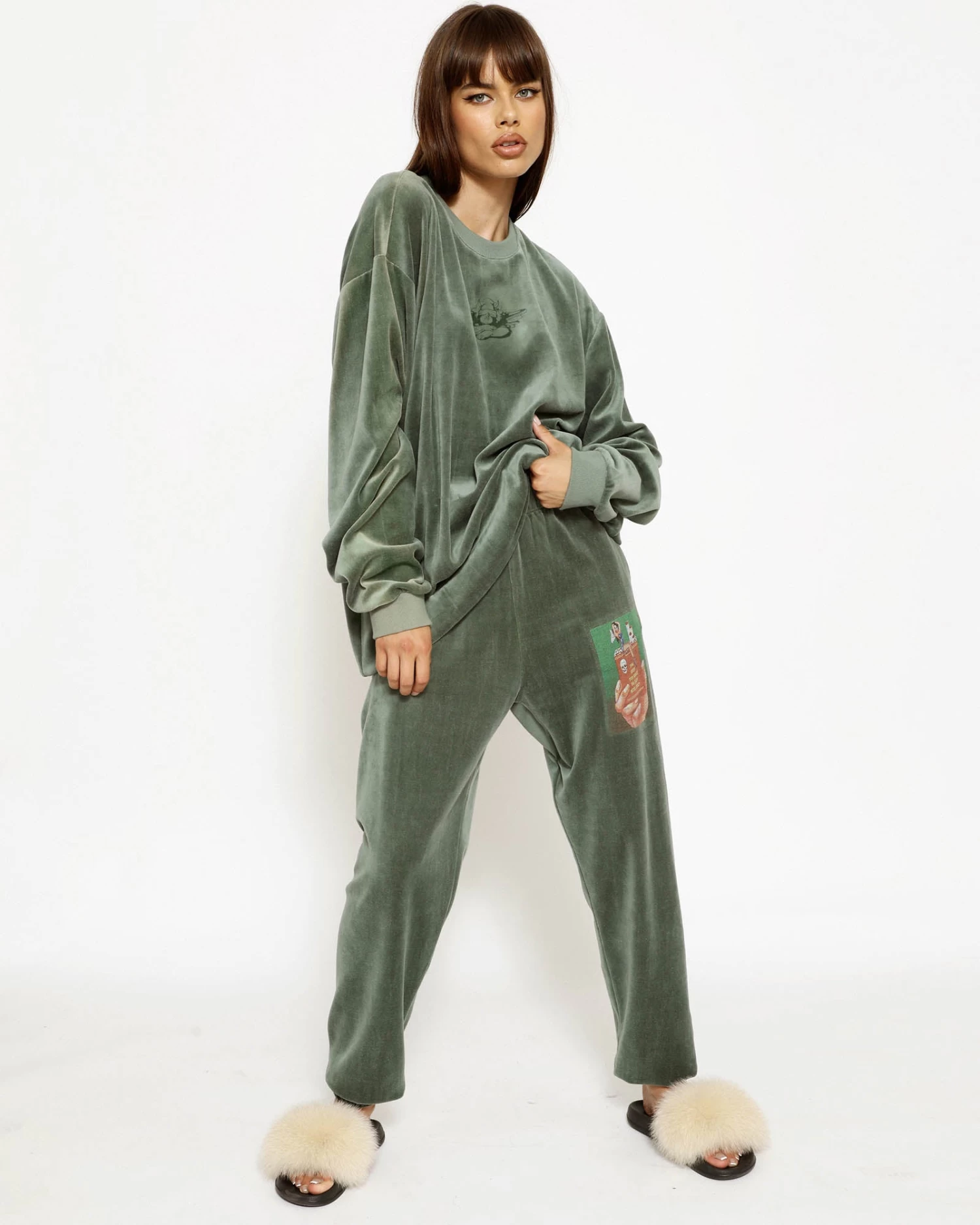 BOYS LIE X Twin Flame Velour Crewneck - Image 3